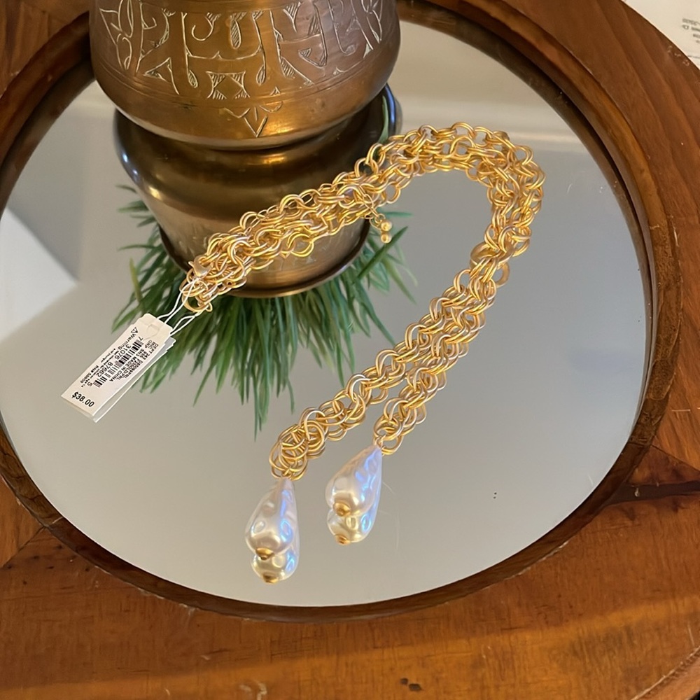 NWT Southern Living brushed gold and pearl necklace - Picture 2 of 4